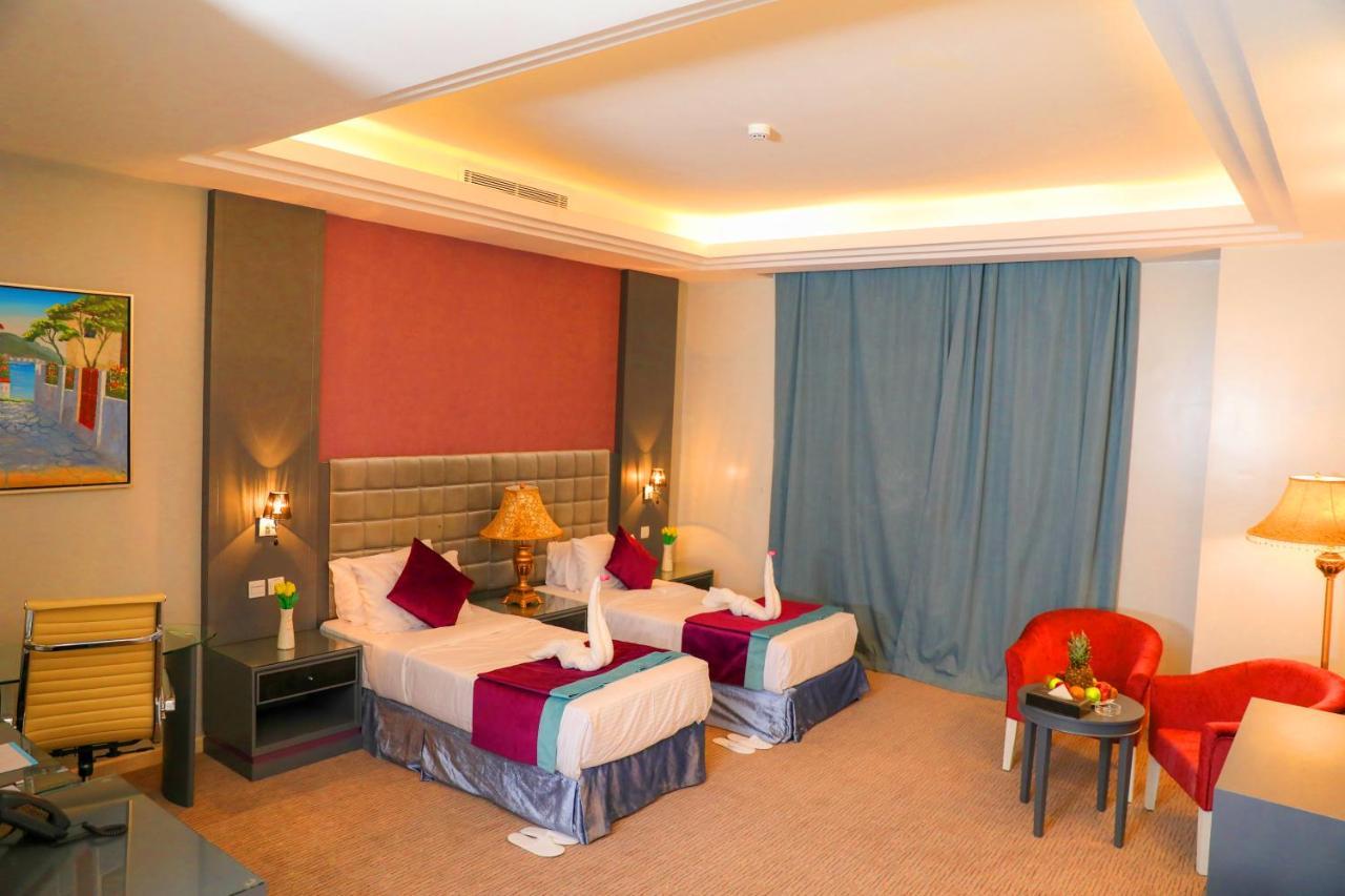 Hotel Business Tahlia