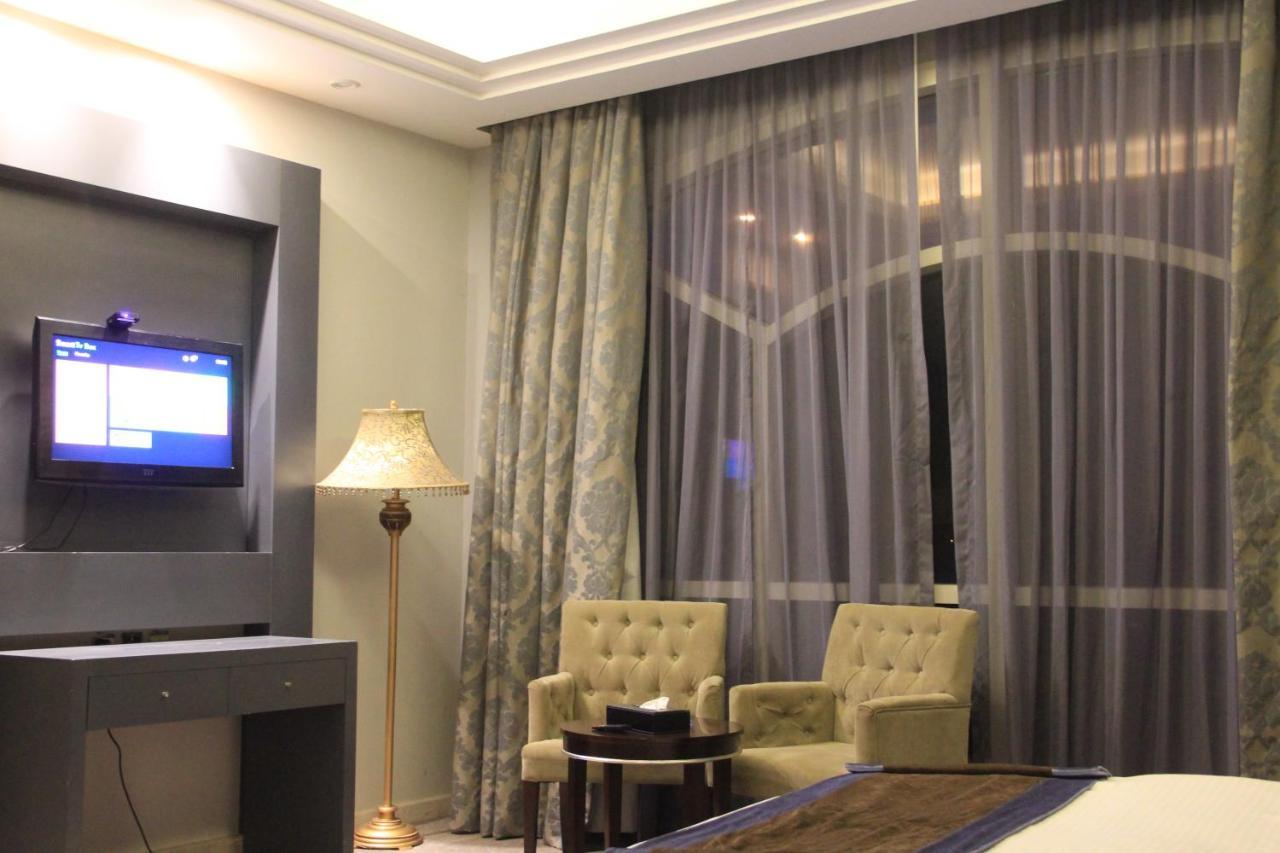 Hotel Business Tahlia Riyadh